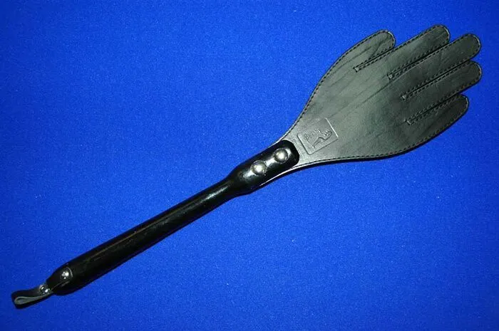 шлепалка beastly горячая ладонь, чёрная в Перми