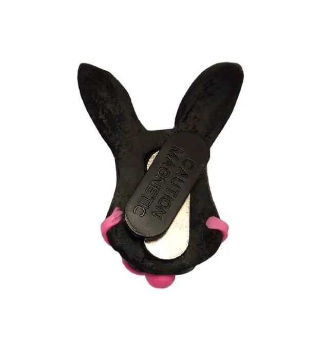брошь pinkrabbit черный кролик с розовым кляпом, на магните в Перми