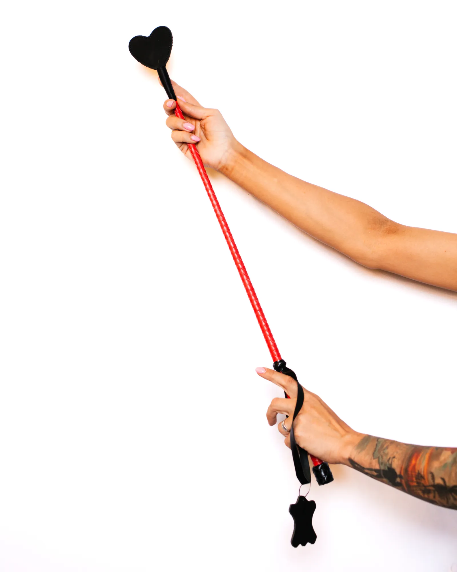 стек scandal из натуральной кожи в форме сердца (black&red) в Перми