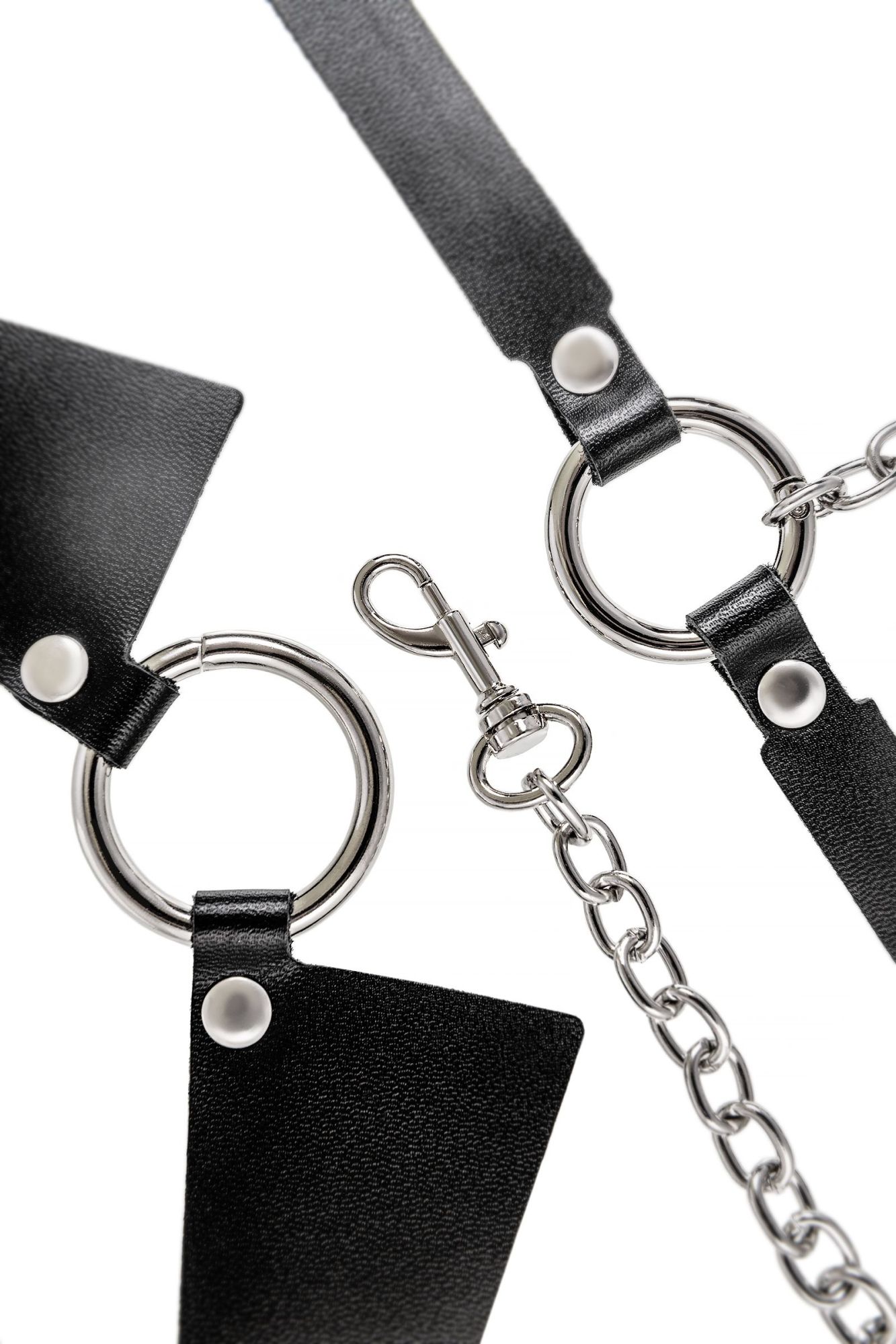 Эротическое портупея-чокер-ошейник pecado bdsm, с поводком и карабином в виде кольца, натуральная кожа, чёрная в Перми