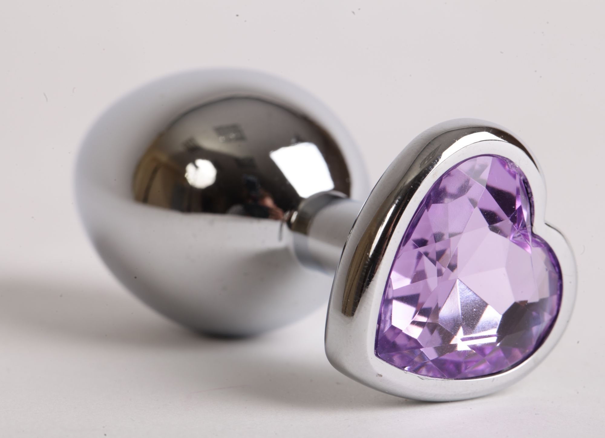 анальная пробка сердечком с сиреневым стразом 8х3,5см 47142-1-mm в Перми