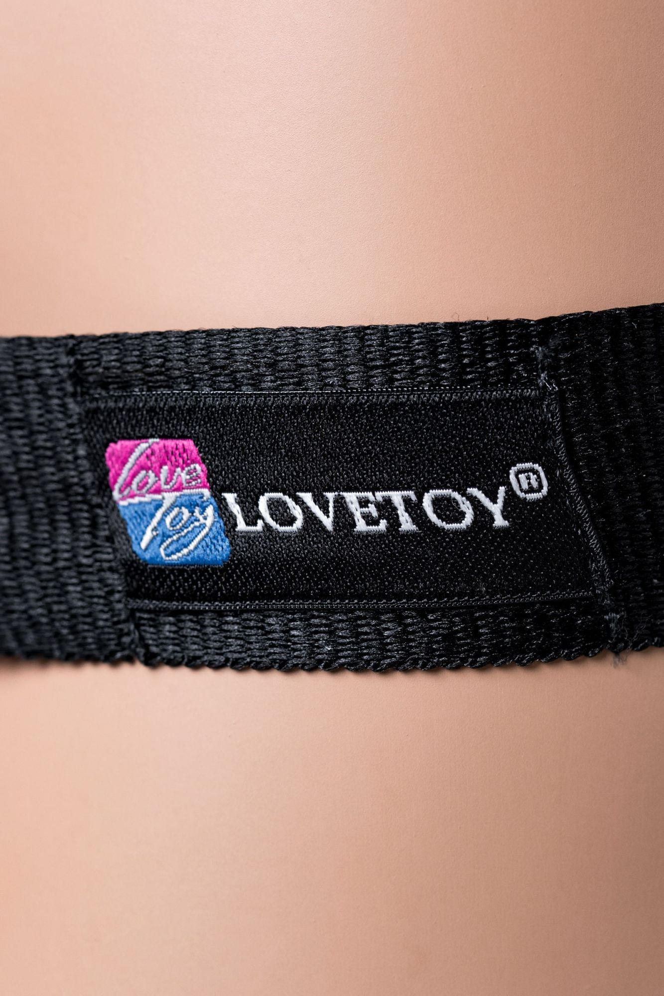 страпон lovetoy с поясом harness, с 2 насадками, реалистичный, neoskin, телесный в Перми